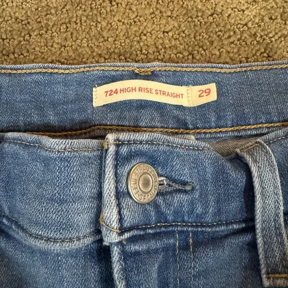 Levi's Women's High Rise Straight Jeans - Picture 2 of 5